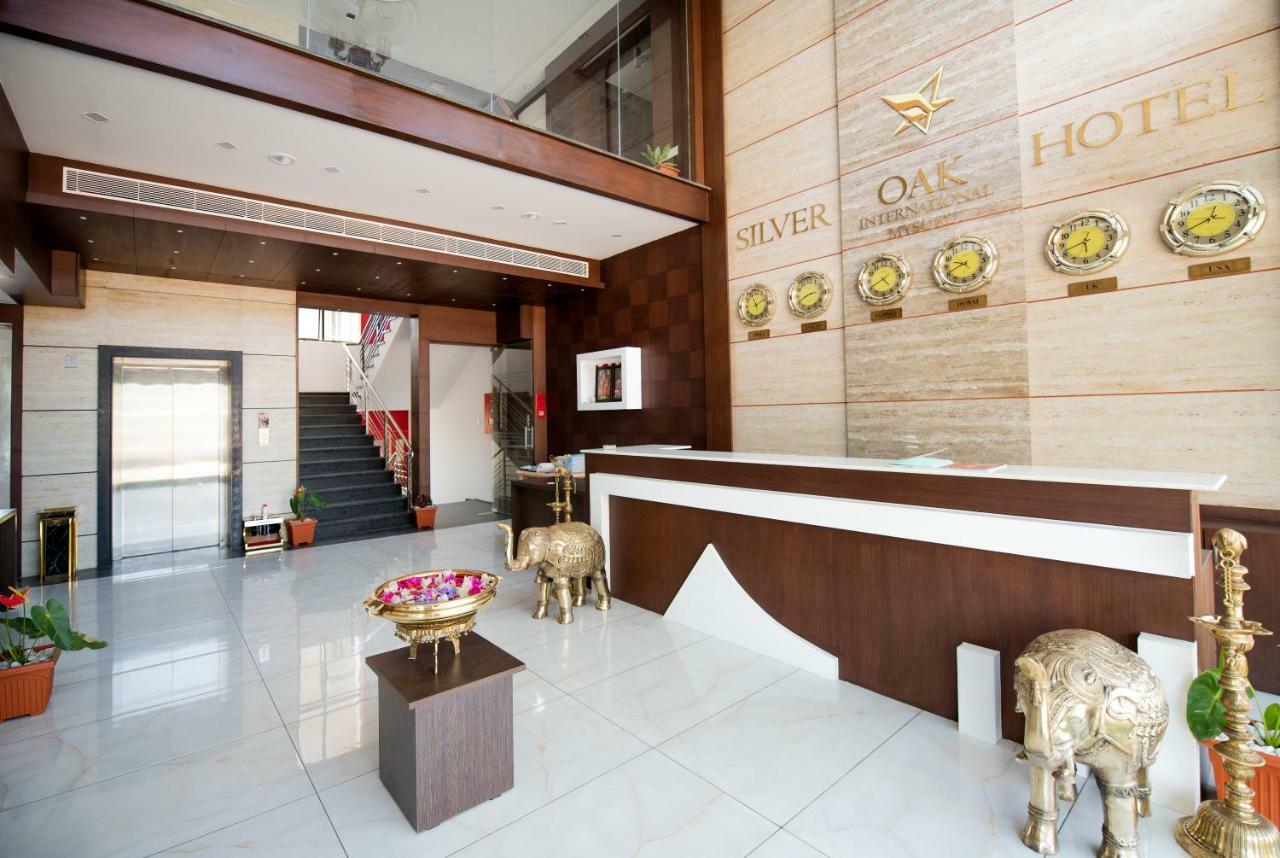 Silver Oak Hotel Mysore Luaran gambar