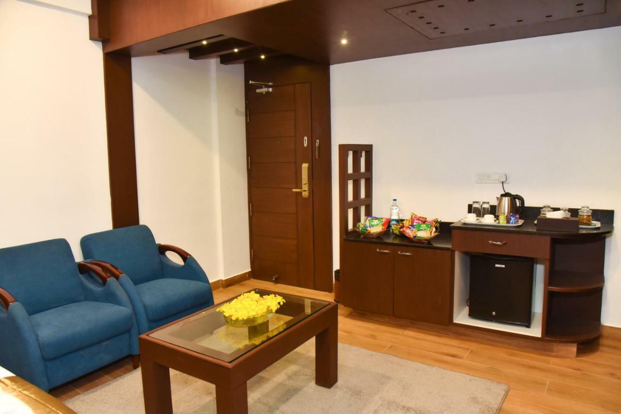 Silver Oak Hotel Mysore Luaran gambar